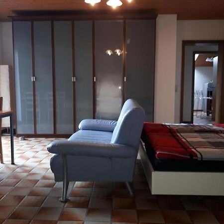 Karl-Stieler-Str. One Room In A 2 Room Appartment ; Lot Space บรุคมุห์ล ภายนอก รูปภาพ