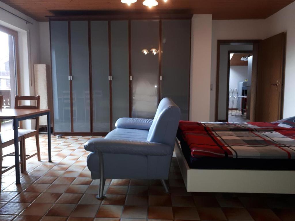 Karl-Stieler-Str. One Room In A 2 Room Appartment ; Lot Space บรุคมุห์ล ภายนอก รูปภาพ