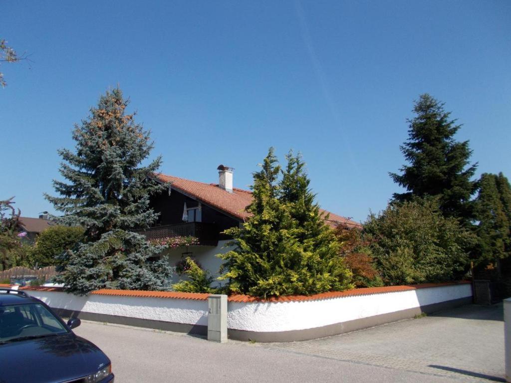 Karl-Stieler-Str. One Room In A 2 Room Appartment ; Lot Space บรุคมุห์ล ภายนอก รูปภาพ