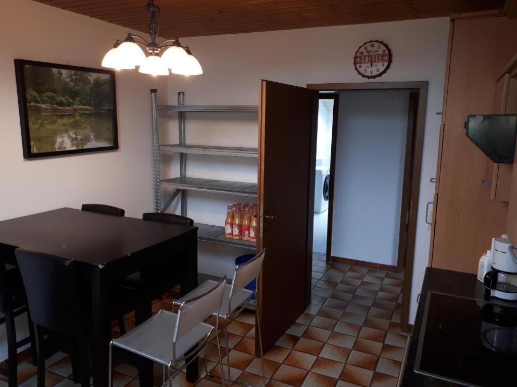 Karl-Stieler-Str. One Room In A 2 Room Appartment ; Lot Space บรุคมุห์ล ภายนอก รูปภาพ